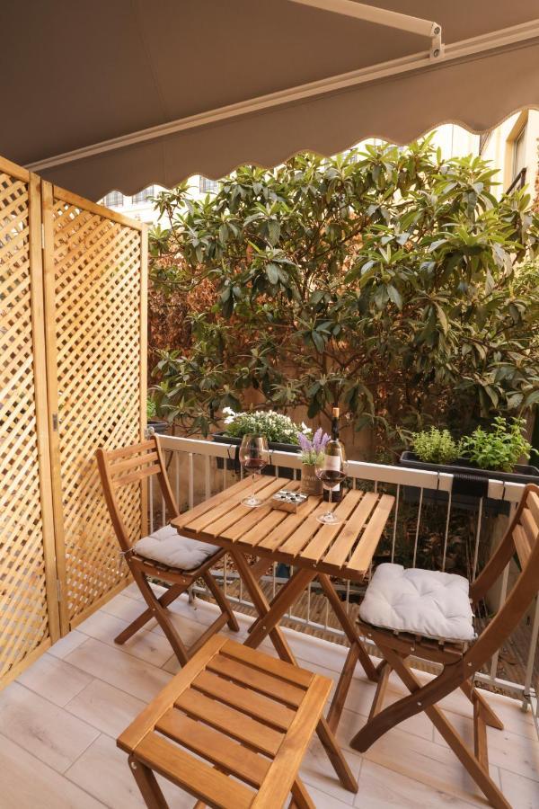 Zeos Finest Jacuzzi Suite Atene Esterno foto