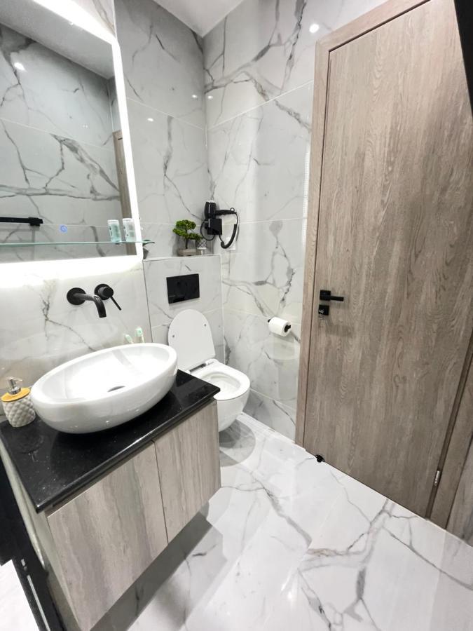 Zeos Finest Jacuzzi Suite Atene Esterno foto